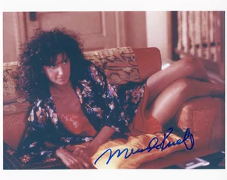 Mercedes Ruehl autograph
