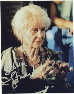 Gloria Stuart autograph