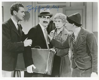 Zeppo Marx autograph