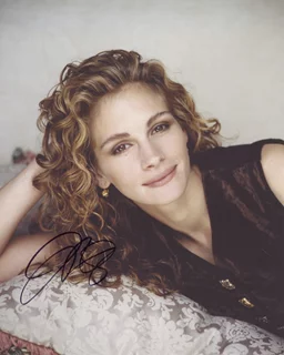 Julia Roberts autograph
