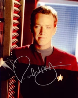 Robert Duncan McNeill autograph