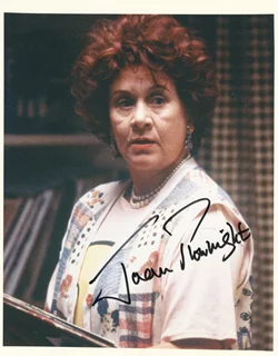 Joan Plowright autograph