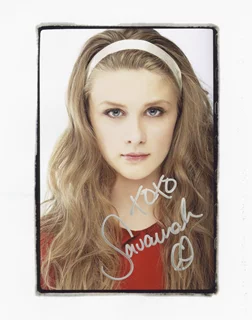 Savannah Outen autograph