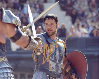 Russell Crowe autograph