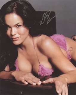 Stacy Kamano autograph