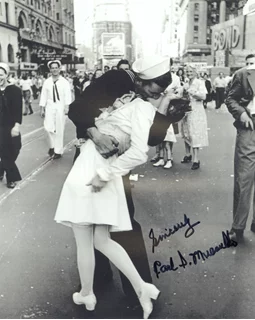 Carl Muscarello autograph