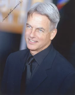 Mark Harmon autograph