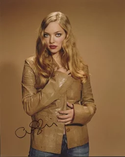 Amanda Seyfried autograph