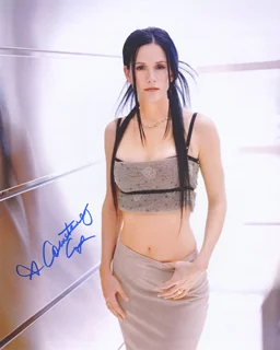 Courteney Cox autograph