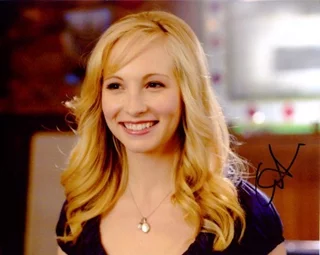 Candice Accola autograph