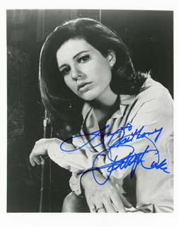 Patty Duke autograph