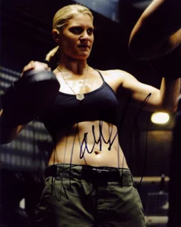 Katee Sackhoff autograph