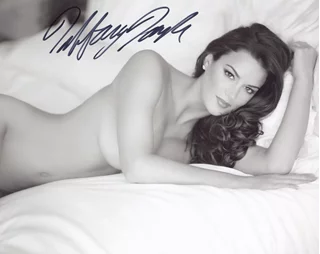 Tiffany Taylor autograph