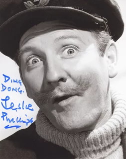 Leslie Phillips autograph