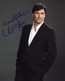 Vincent Irizarry autograph