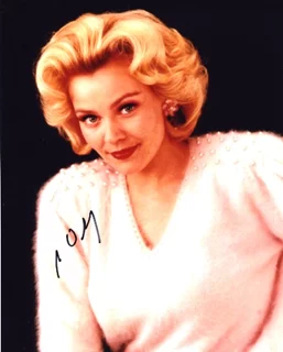 Gail O'Grady autograph