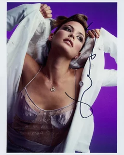 Josie Maran autograph