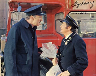 Reg Varney autograph