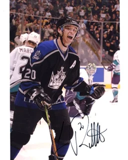Luc Robitaille autograph