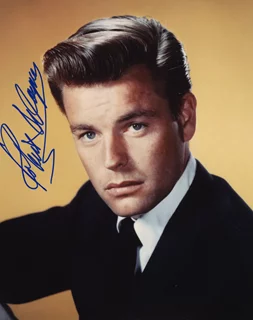 Robert Wagner autograph