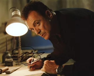 Armand Assante autograph