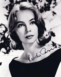 Leslie Caron autograph