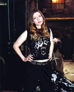 Amber Benson autograph