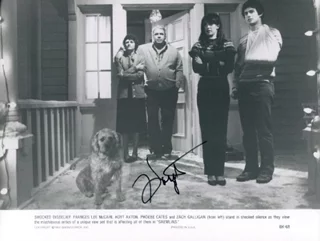 Hoyt Axton autograph