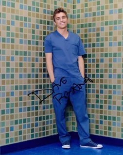 Dave Franco autograph