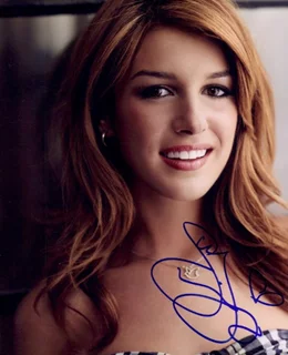 Shenae Grimes autograph