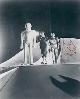 Patricia Neal autograph