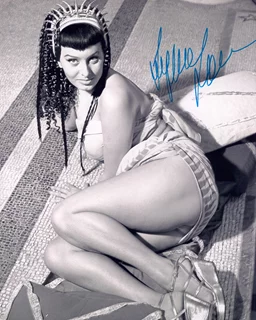 Sophia Loren autograph