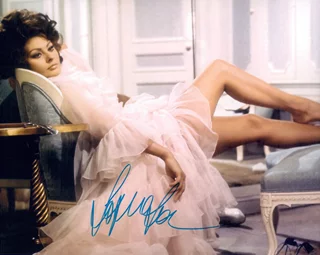 Sophia Loren autograph