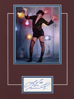 Liza Minnelli autograph