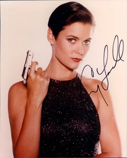 Carey Lowell autograph