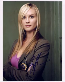 Bonnie Somerville autograph