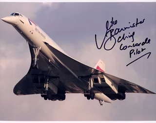 Mike Bannister autograph