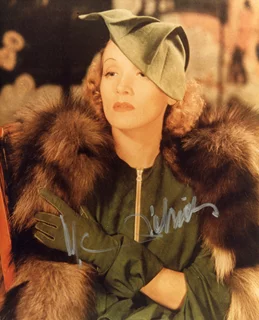 Marlene Dietrich autograph