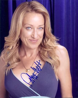 Patricia Wettig autograph