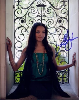 Katerina Graham autograph