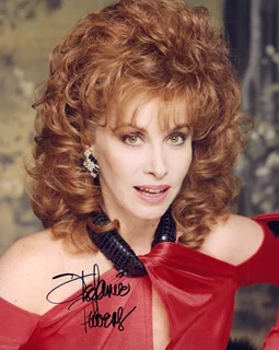 Stefanie Powers autograph