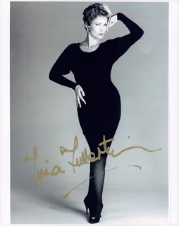 Fiona Fullerton autograph