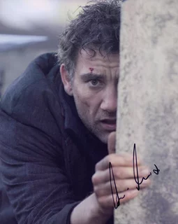 Clive Owen autograph