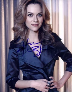 Hilarie Burton autograph