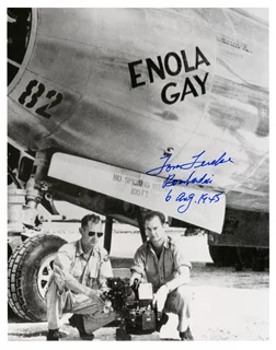 Tom Ferebee autograph