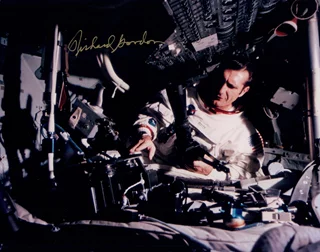 Richard Gordon autograph