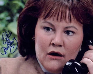 Edie McClurg autograph