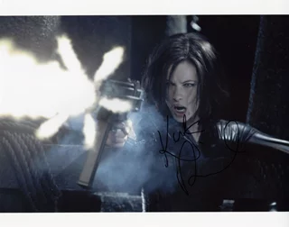 Kate Beckinsale autograph
