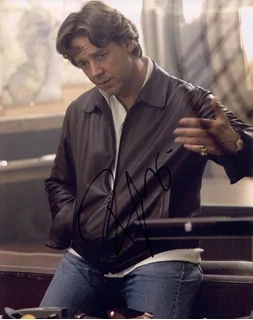 Russell Crowe autograph