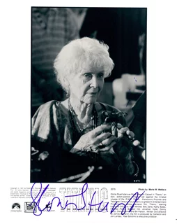 Gloria Stuart autograph